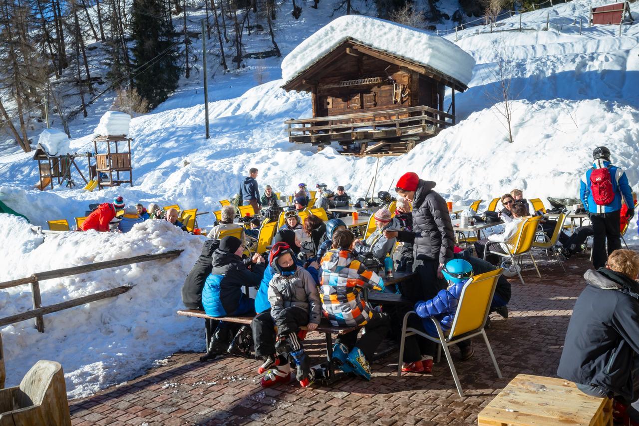 Gite Du Prilet Saint-Luc Exteriér fotografie